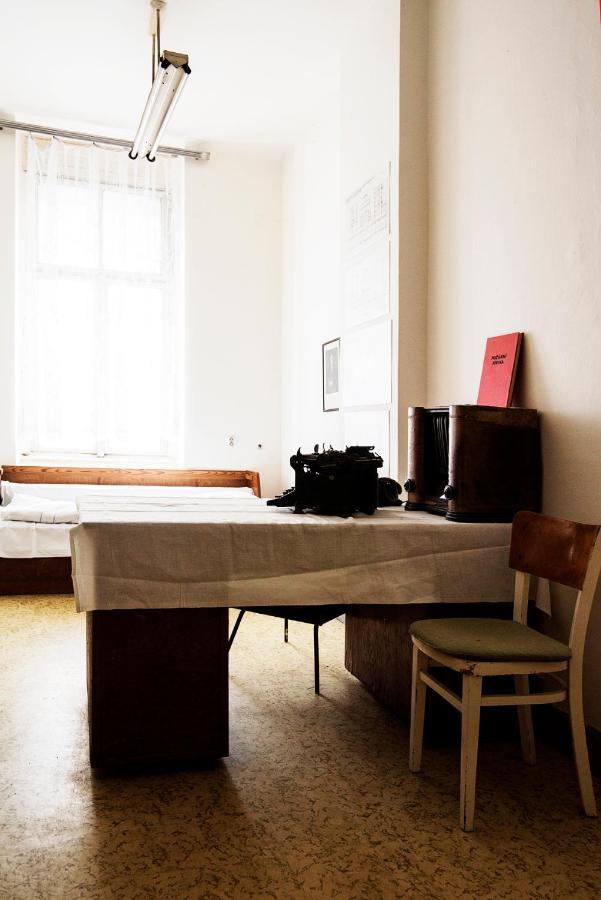 Franz Kafka Spital Hostel เบอร์โน ภายนอก รูปภาพ