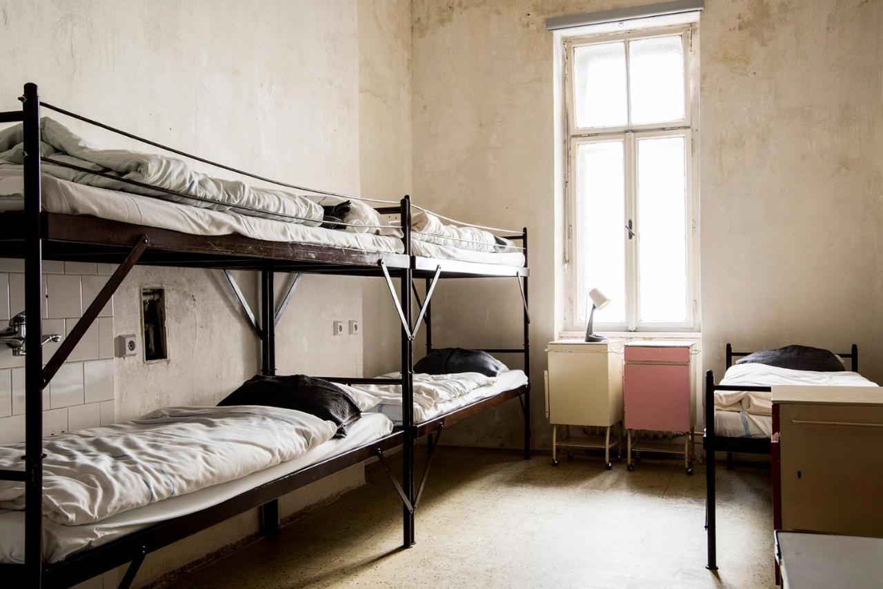 Franz Kafka Spital Hostel เบอร์โน ภายนอก รูปภาพ